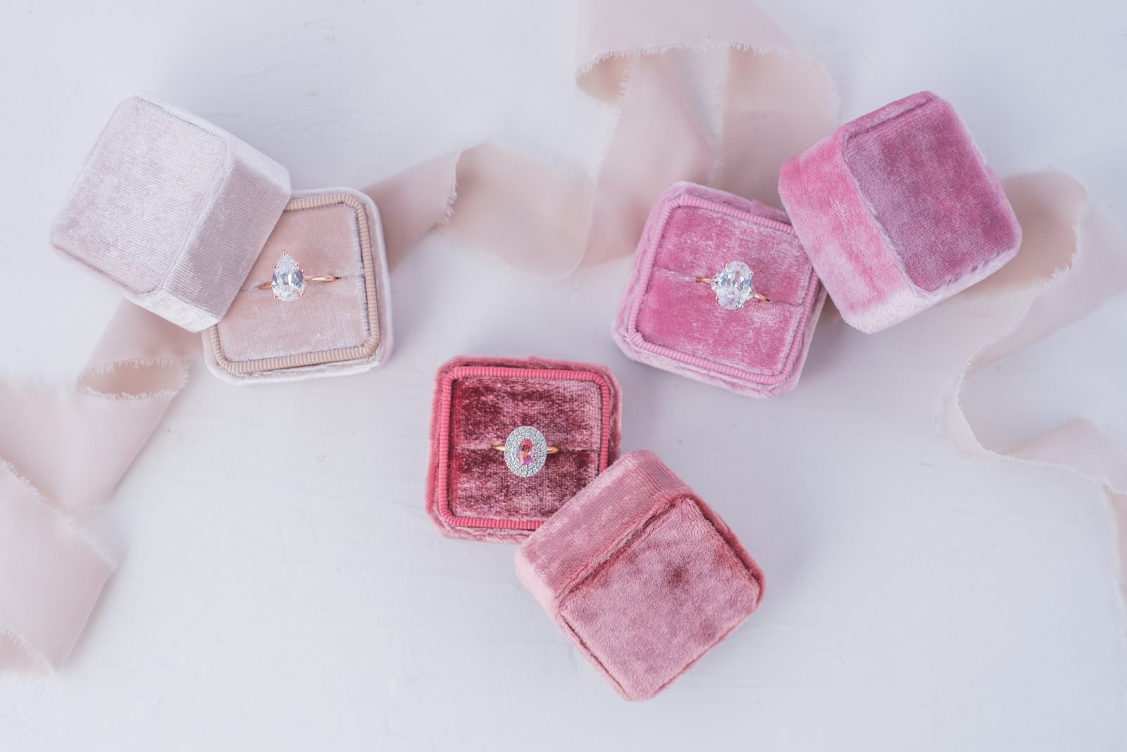ottawa fine jewelery - engagement rings, pink velvet boxes - stor by margot - photography by emma